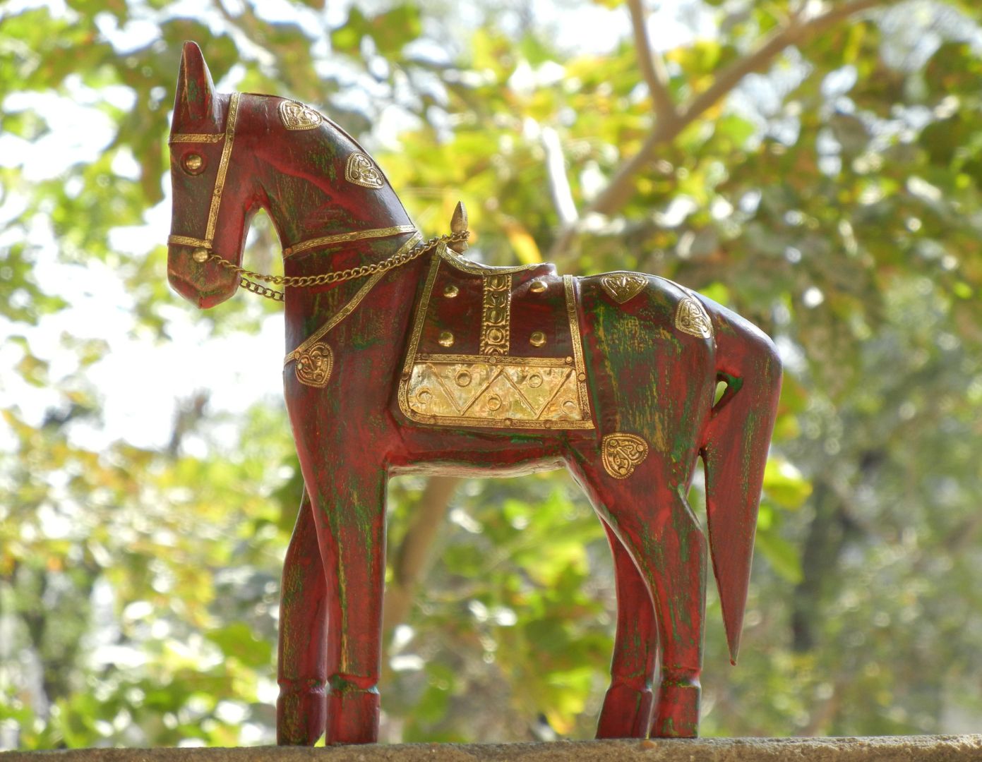 WOODEN DISTRESS RUSTIC FINISH HORSE FIGURINE