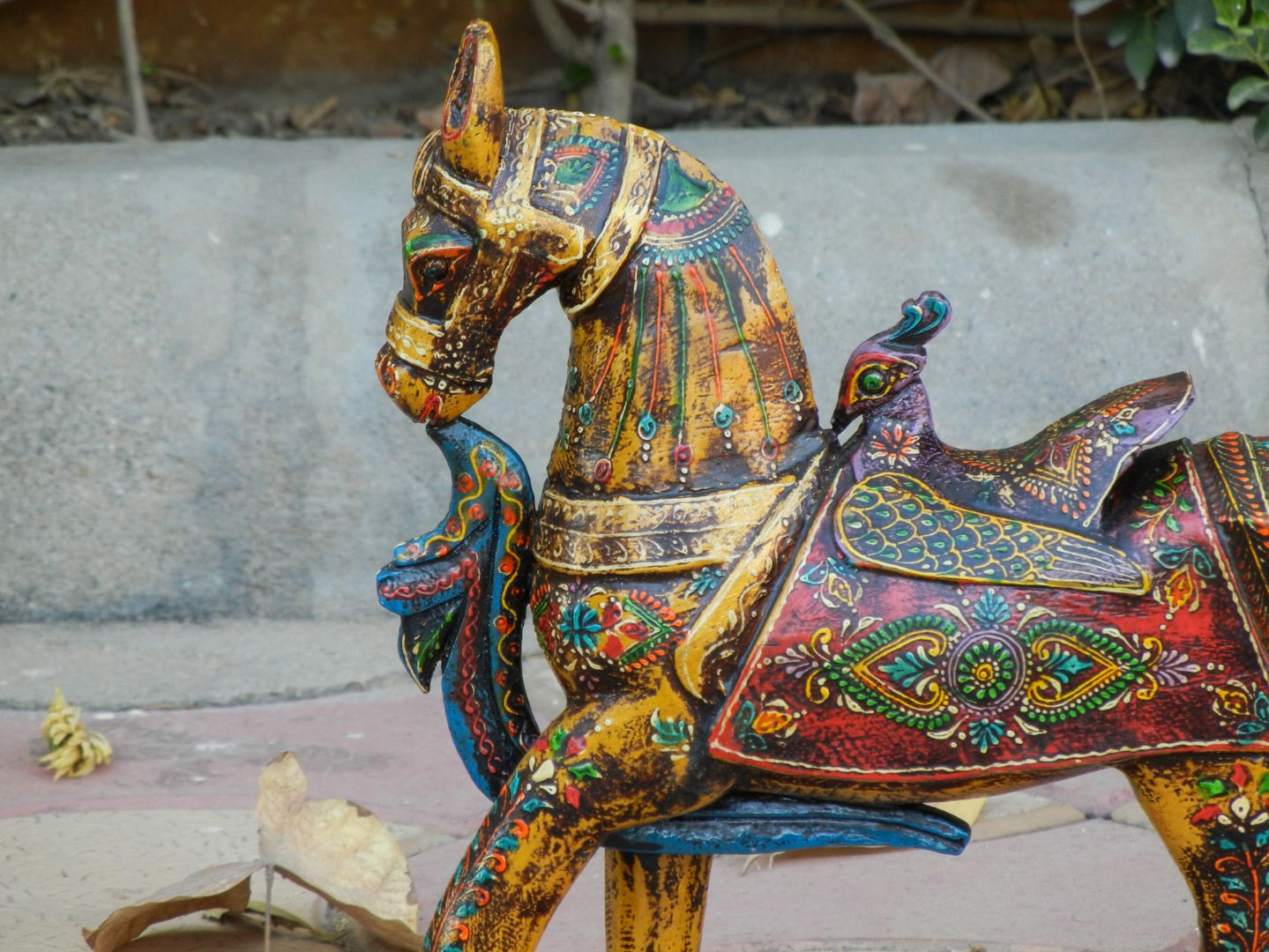 WOODEN PAINTED HORSE SHOWPIECE FIGURINE