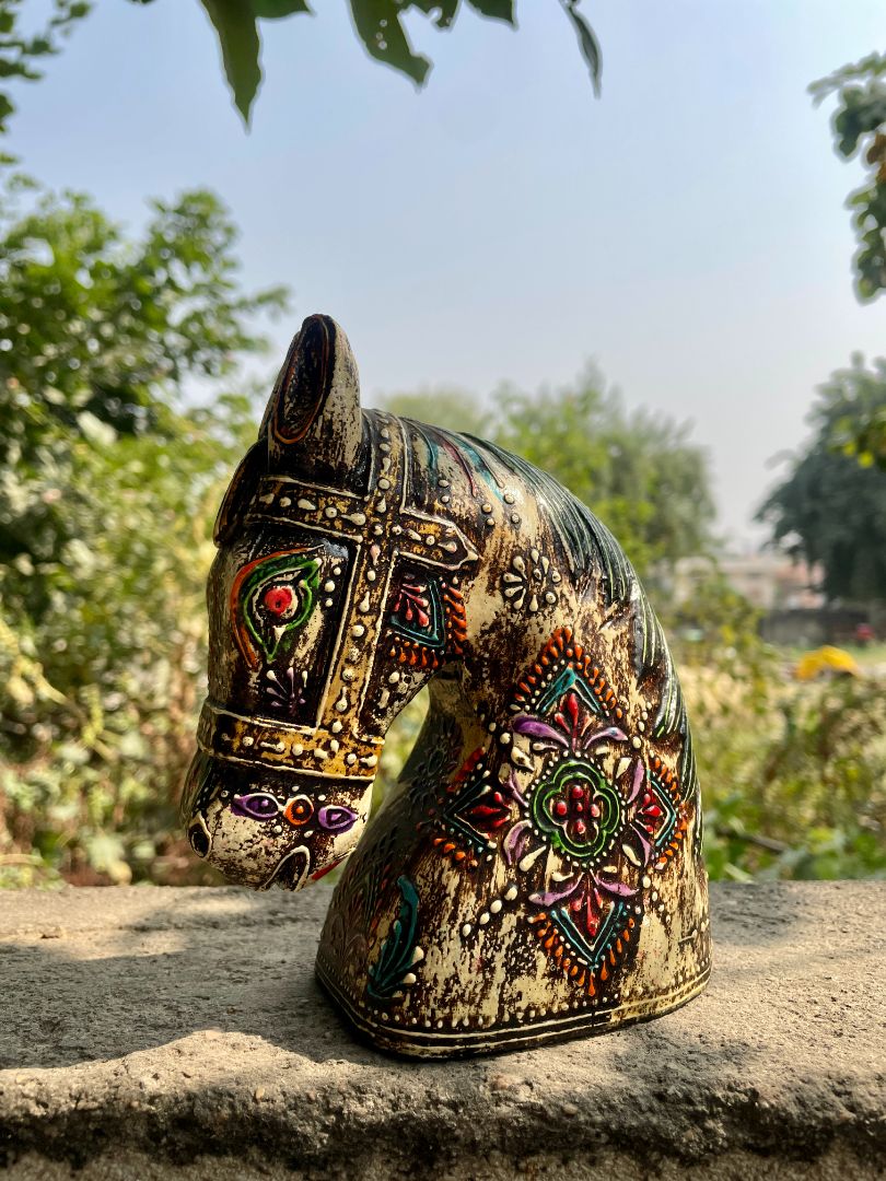 WOODEN HORSE HEAD FIGURINE