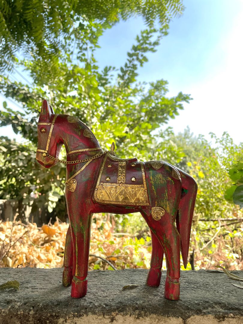 WOODEN DISTRESS RUSTIC FINISH HORSE FIGURINE