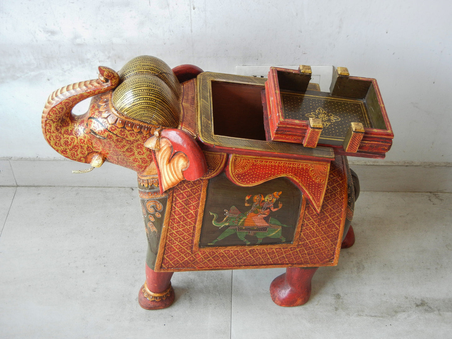 WOODEN ELEPHANT SHOWPIECE, HAND-PAINTED