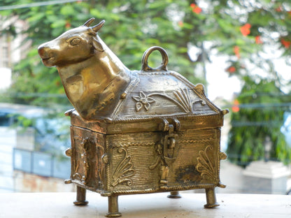 Old Vintage Brass Cow Jewellery Box, Storage Box, Collectible