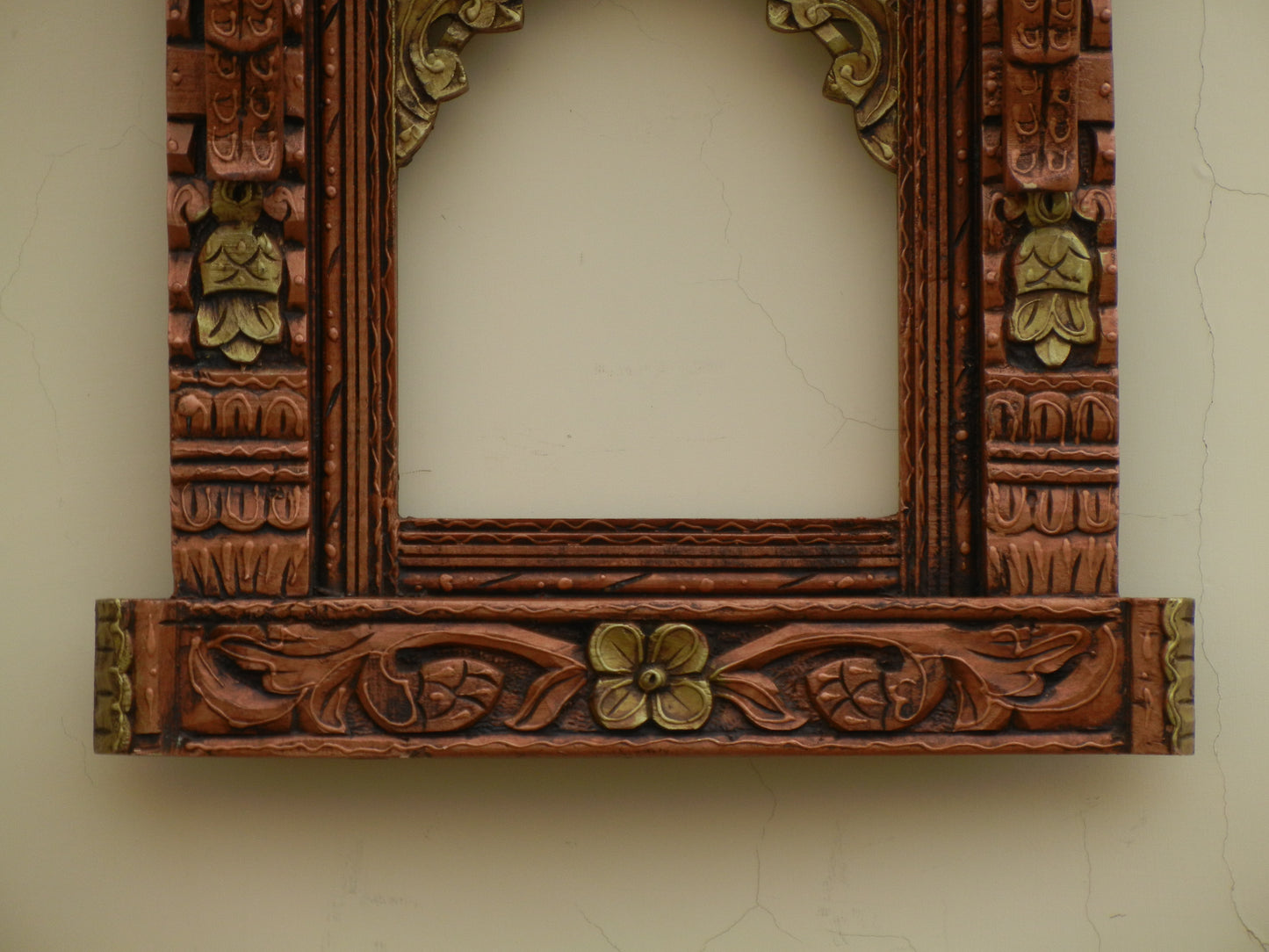 WOODEN COPPER FINISH JHAROKHA, WALL DECOR